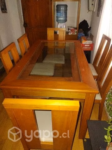 Comedor de madera cubierta vidrio - Imagen 2