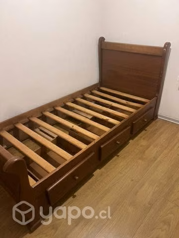 Cama de roble para niño con cajoneras