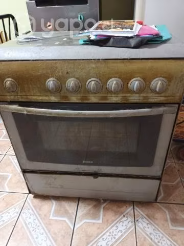 Cocina Vieja y en mal estado