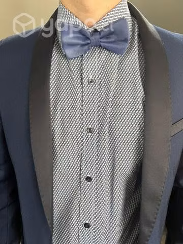Terno marca Arrow, talla 40. Color azul marino