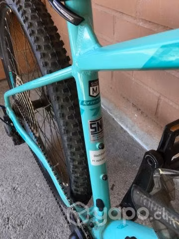 Bicicleta polygon Xtrada 7 2021 talla M