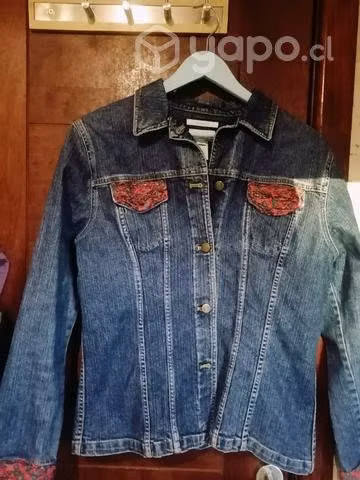 Chaqueta jeans intervenida
