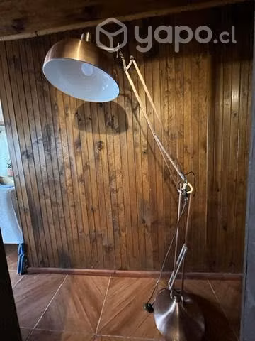 Lámpara de pie cobre