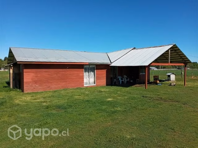 Una hectárea de terreno y amplia casa de +100m²