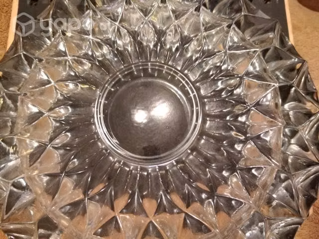 JUEGO de 2 ceniceros de cristal