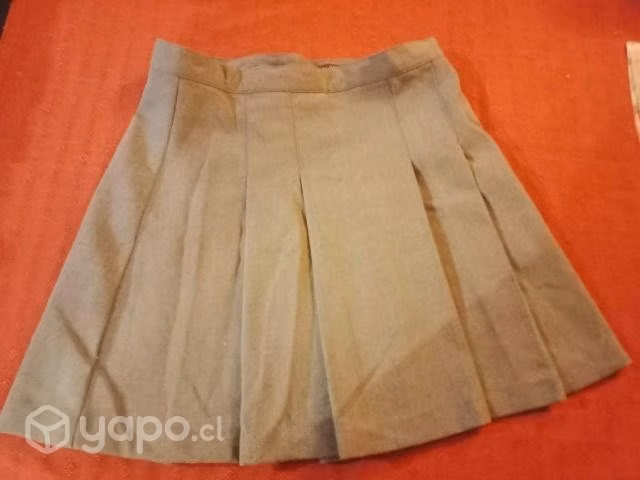 Ropa de colegio gregorio cordovez - Imagen 5