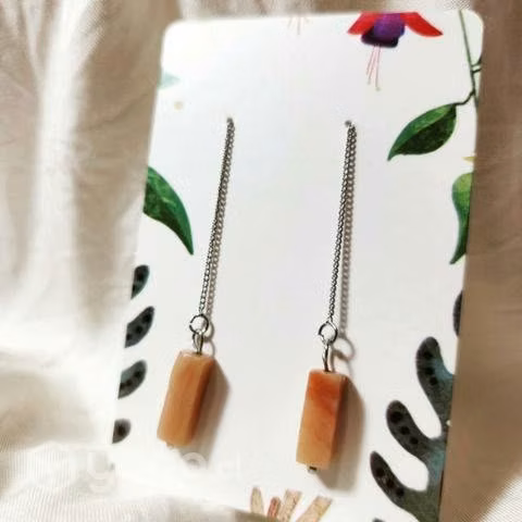 Aros cadena con piedra rosa palo