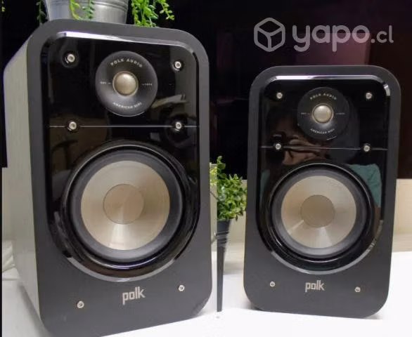 Parlantes Bookshelf Polk Audio S20