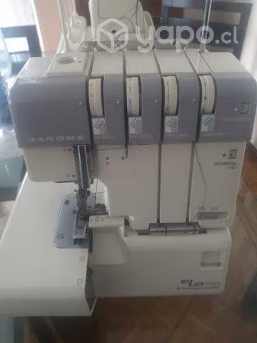 Máquina overlock 634D