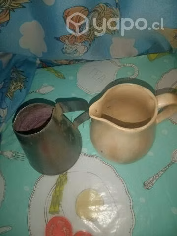 Jarra y tacho