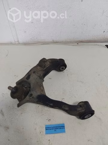 Bandeja Sup Izq (MUE128) Mitsubishi L200 2014