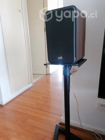 Parlantes Bookshelf Polk S15 + pedestales