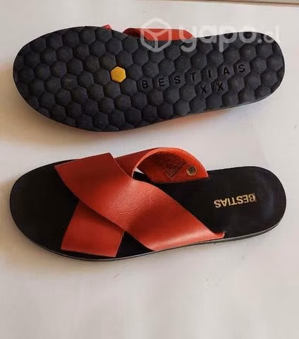 Sandalias nuevas marca Bestias N° 40