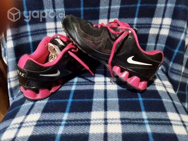 Zapatillas Nike muy lindas