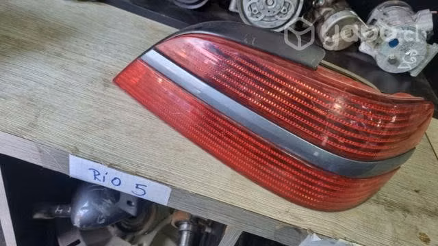 Foco Peugeot 406 2001
