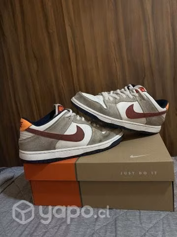 Nike SB Dunk Low