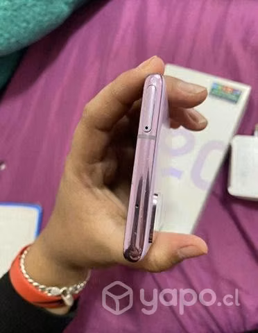 Samsung s20 FE, en caja con cargador original