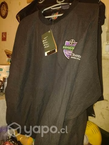 Poleras y polerones