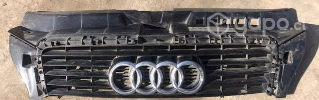 Máscara Audi a8