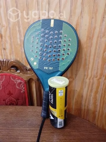 Pala para padel más pelota