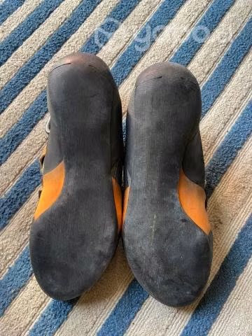 Zapatillas de escalada Marca Scarpa 43 1/2 Valpo