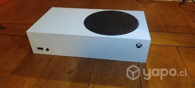 Xbox series S + 2 mandos + 8 juegos +disco duro