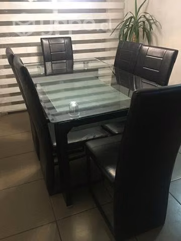 Comedor vidrio mesa más sillas
