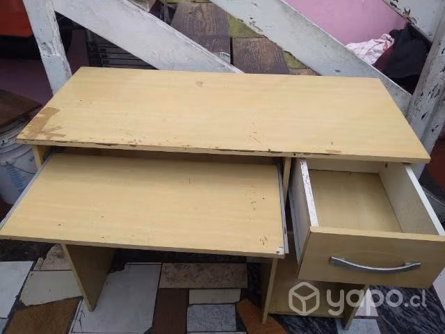 Escritorio de madera - Imagen 2