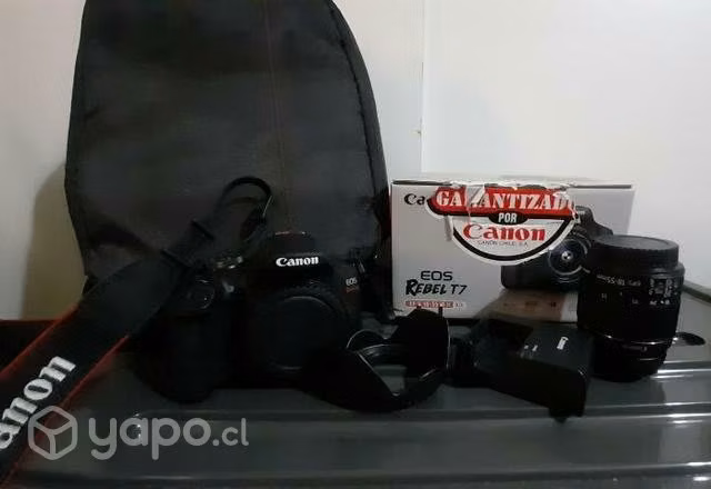 Canon T7