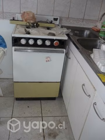 Cocina mademsa, 4 quemadores y horno