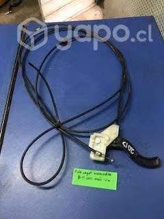 Piola capot Mahindra
