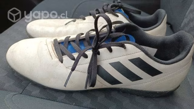 Zapatillas futbolito