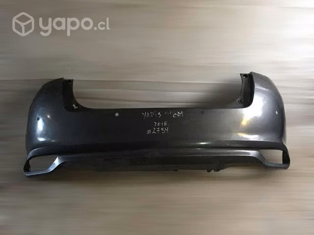 Parachoque trasero Toyota yaris sedan 2018-2020