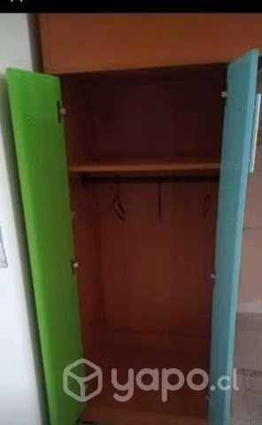 Cama en altura con muebles