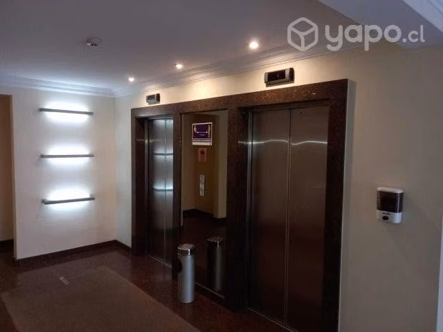 1 Privado +1 Sala Reunión +1 Est. - Barrio El Golf - Imagen 5