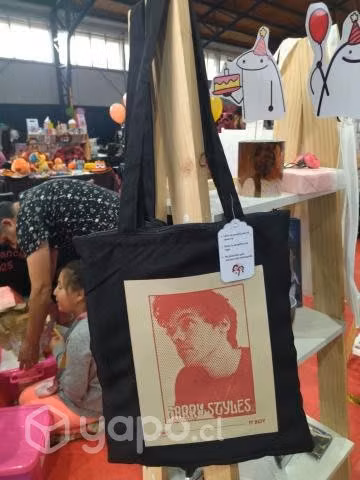 Bolsos personalizados y más