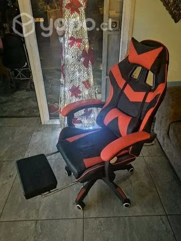 Silla gamer negra es la última nueva en caja