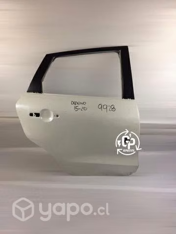 Puerta trasera RH Suzuki Baleno 2015 2020