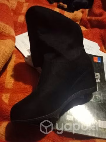Botas