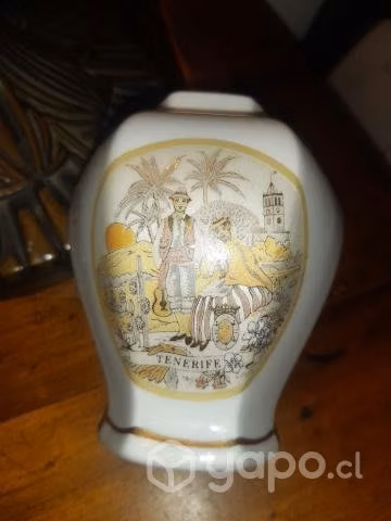 Hermosos violeteros de porcelana
