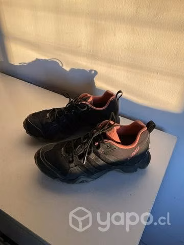 Zapatillas Terrex Marca Adidas Talla 38 - Imagen 2