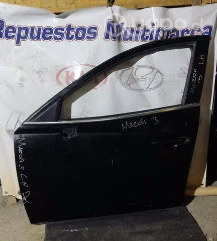 Puerta delantera izquierda Mazda 3 sin vidrio
