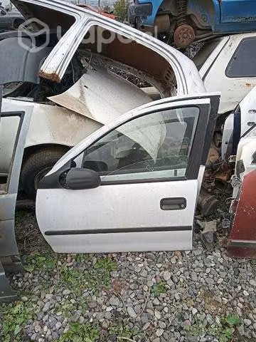 Chevrolet corsa puerta chofer envio regiones