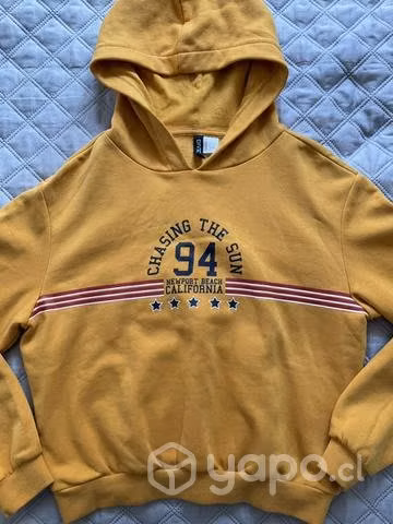 Poleron Corto Nuevo Talla S Marca H&M - Imagen 2