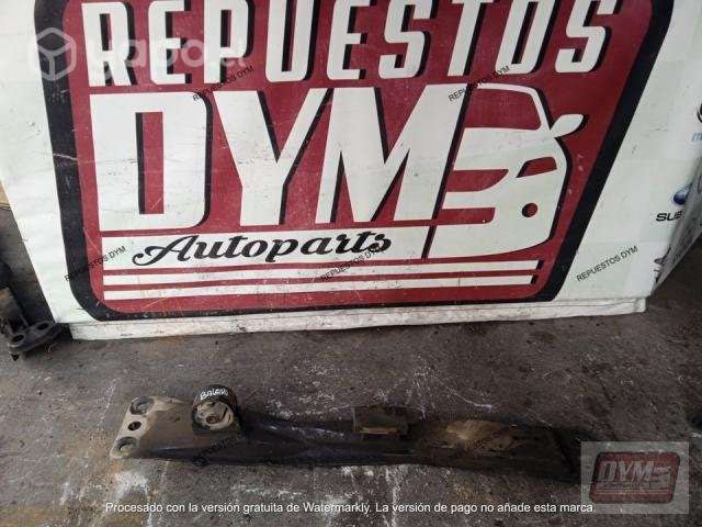 Travesaño Suzuki Baleno
