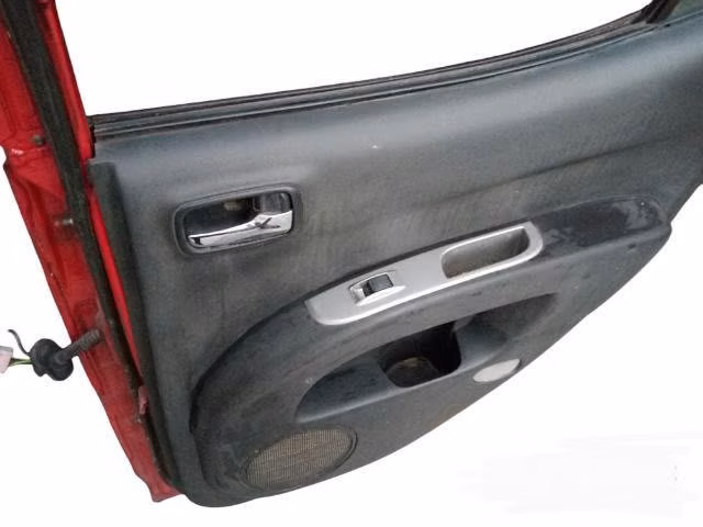 Puerta Trasera Derecha Mitsubishi L - Imagen 3