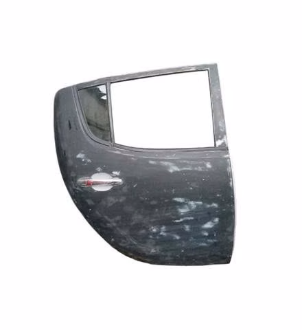 Puerta Trasera Derecha Mitsubishi L