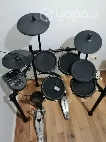 Batería alesis