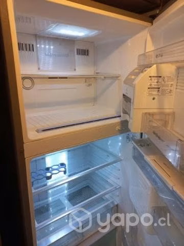 Refrigerador LG top freezer no frost 377 lts.