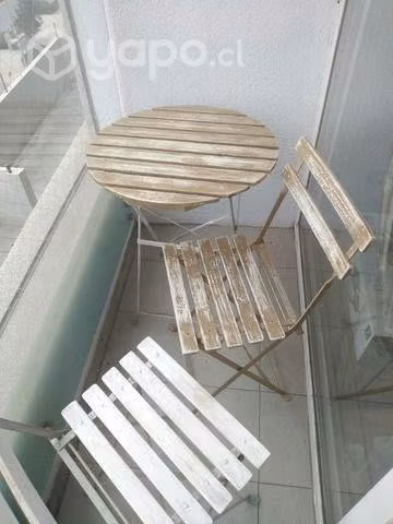 Terraza con 2 sillas